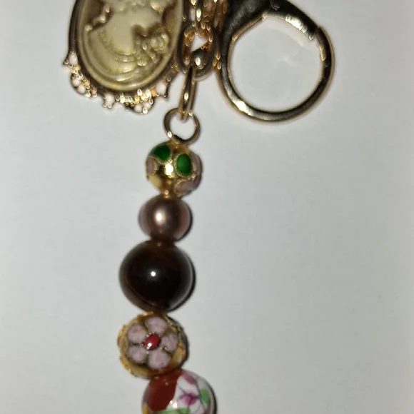 Persimmon Cameo Beaded Bagcharm Or  Keychain with Assorted Charm - Picture 5 of 9